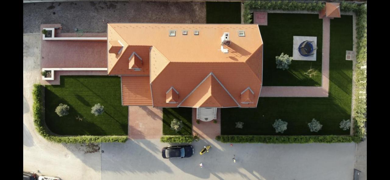 Airport Almaskert Panzio Bed and Breakfast Vecsés Εξωτερικό φωτογραφία