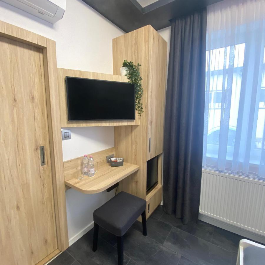 Airport Almaskert Panzio Bed and Breakfast Vecsés Εξωτερικό φωτογραφία